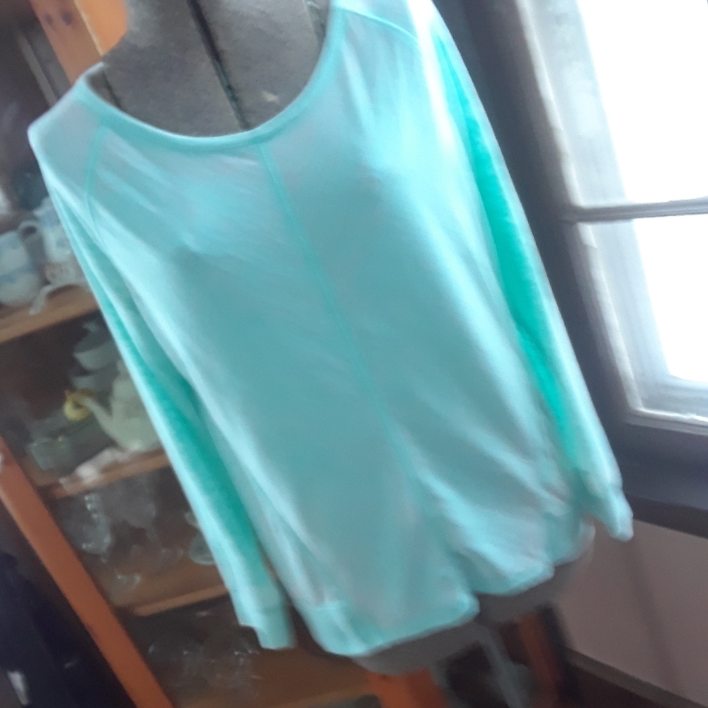 Size S/C green tea long sleeve shirt - Picture 8 of 11